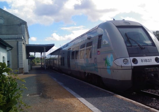 Gare Sarlat - proche location saisonnière - Orchidée 14, Charmante maison en bois  au coeur du Golf de Souillac - Lachapelle Auzac, proche Sarlat est des plus grands sites touristiques de la Dordogne et du Lot